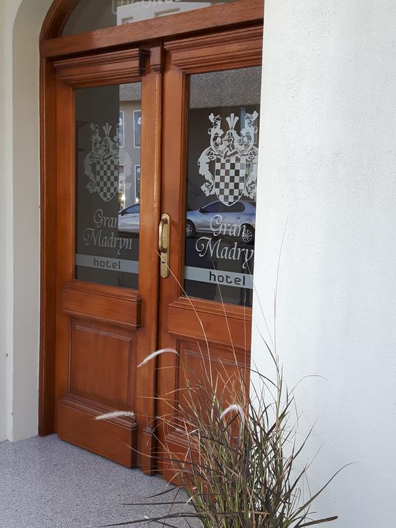 Hotel Gran Madryn Puerto Madryn Exterior photo
